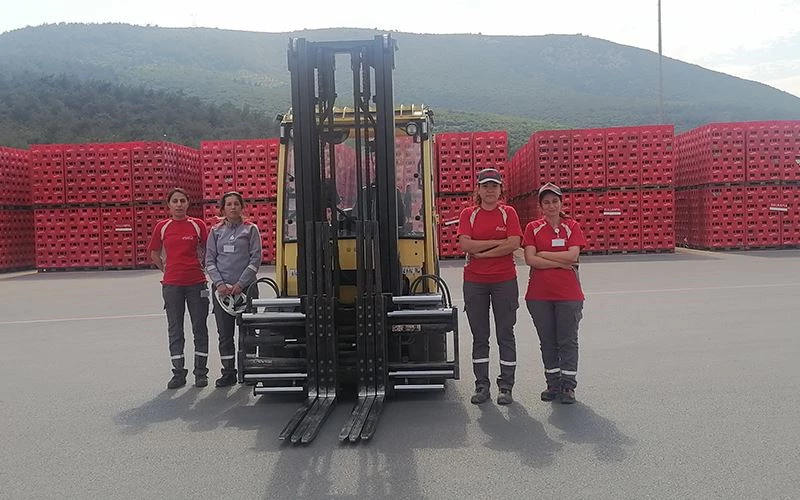  MESLEKLERİN CİNSİYETİ YOKTUR HAYATA GEÇİRİLDİ