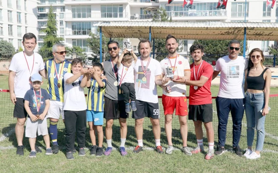 ÇERKEZKÖY’DE AYAK TENİSİ TURNUVASI’NIN 2.’Sİ DÜZENLENDİ