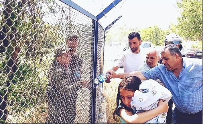 ARAÇ CAMINDAN UÇAN KAĞIT KAZAYA NEDEN OLDU: 3