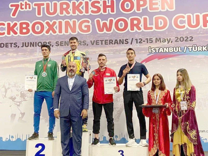 POLİS MEMURU FURKAN ÇİÇEK KİCK BOKS DÜNYA KUPASI