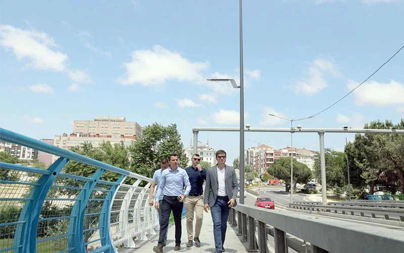 BAŞKAN AKAY ATATÜRK VİYADÜĞÜ’NDEKİ ÇALIŞMALARI İNCELEDİ