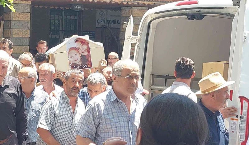 ESKİ KOCASININ ÖLDÜRDÜĞÜ KADIN VE BEBEĞİNE ACI VEDA