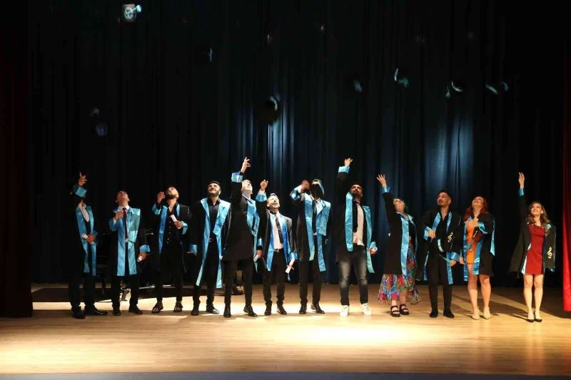 DEVLET KONSERVATUVARINDA MEZUNİYET SENFONİSİ