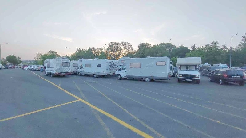 İTALYA VE DANIMARKALILAR DA TEKİRDAĞ