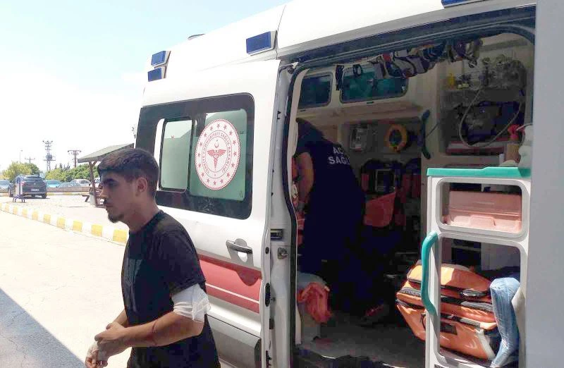 HIRSIZI KOVALARKEN 4 YERİNDEN BIÇAKLANDI