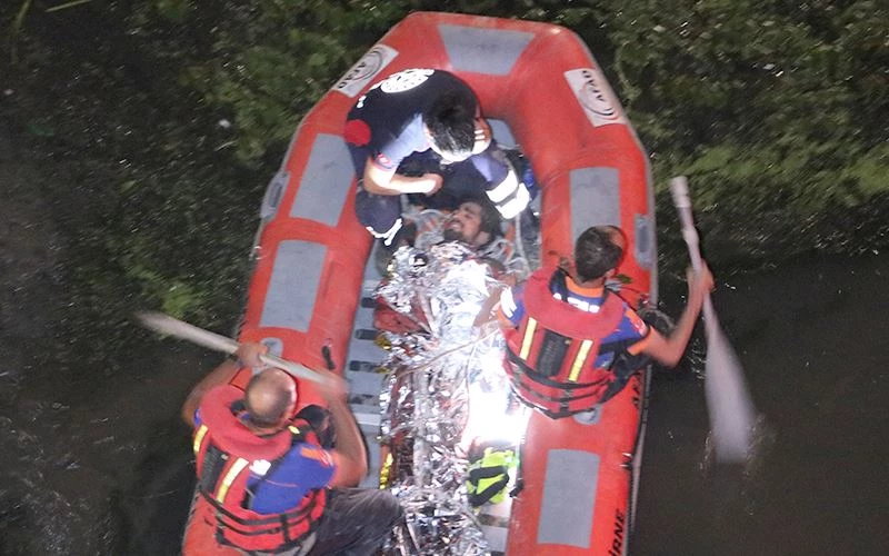 TUNCA NEHRİNE DÜŞEN KİŞİYİ AFAD EKİPLERİ KURTARDI