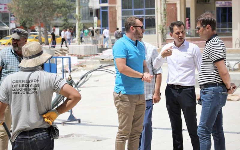 BAŞKAN AKAY KENT GENELİNDE EŞ ZAMANLI YAPILAN ÇALIŞMALARI İNCELEDİ