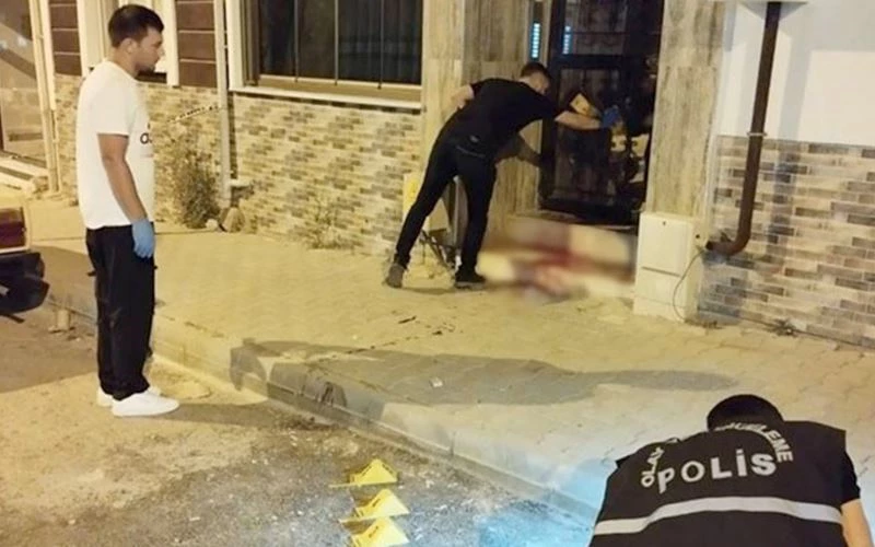 BOŞANMAK ÜZERE OLDUĞU EŞİNE KURŞUN YAĞDIRDI 