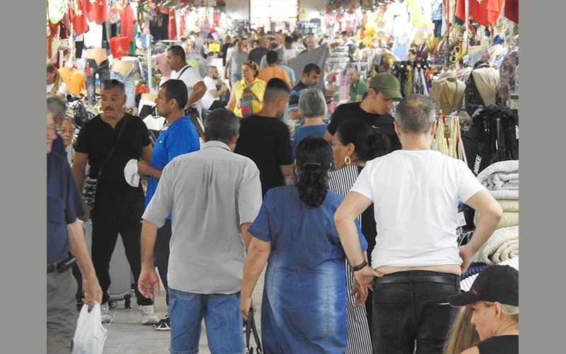 EDİRNE ESNAFI ŞİMDİ DE GURBETÇİLERİ AĞIRLIYOR