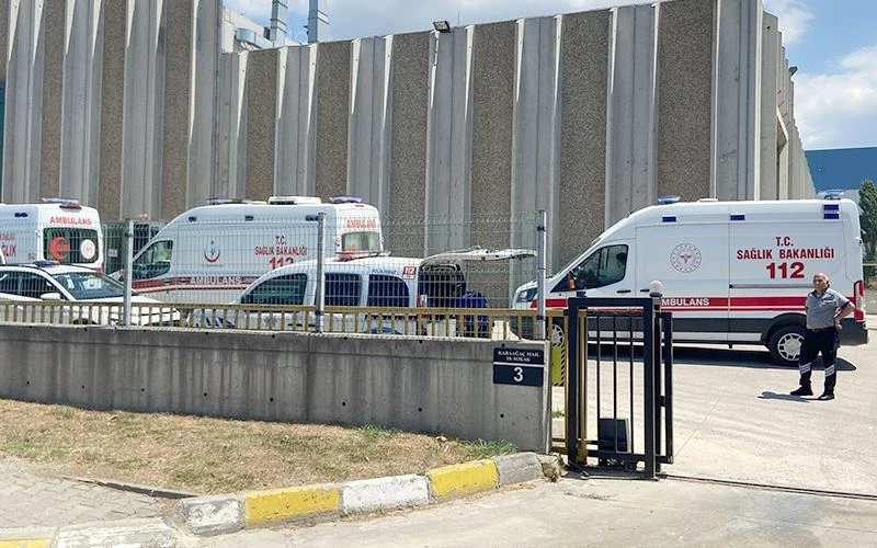 PATLAMADA 3 KİŞİ YAŞAM MÜCADELESİ VERİYOR! 