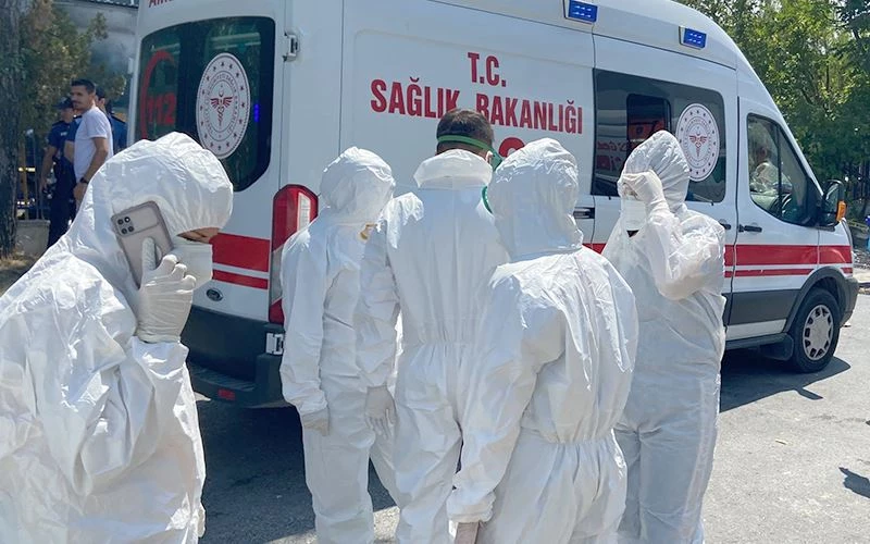 MEYDANA GELEN PATLAMADA PATRON DA YARALANDI!