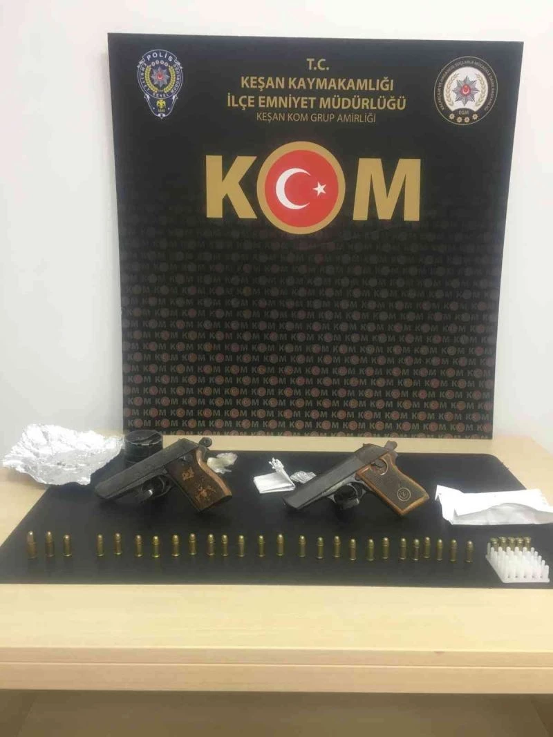 İŞYERİNDE SİLAH VE UYUŞTURUCU ELE GEÇİRİLDİ