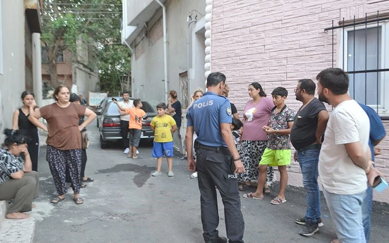 EVİNİN ÖNÜNDE VURULDU! 