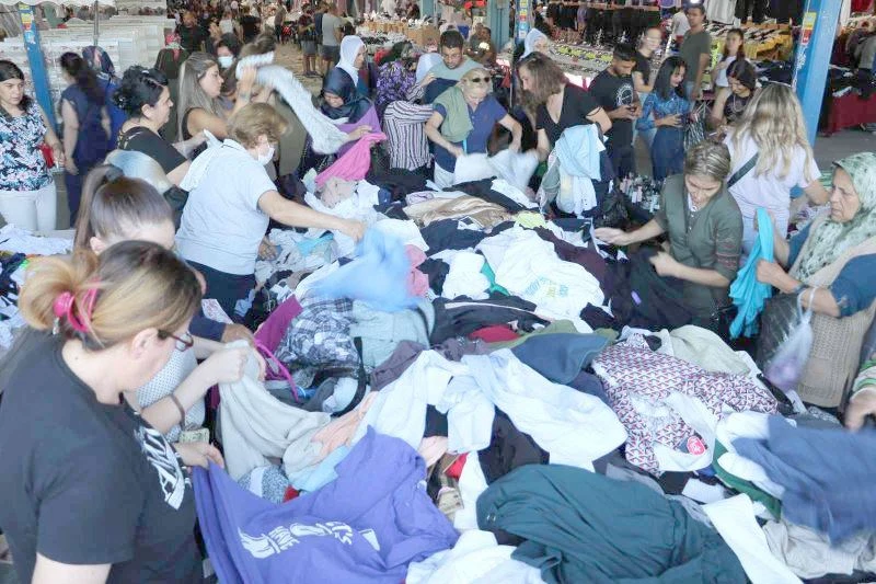 Edirne’ye akın eden Bulgarlar bin Euro harcıyor