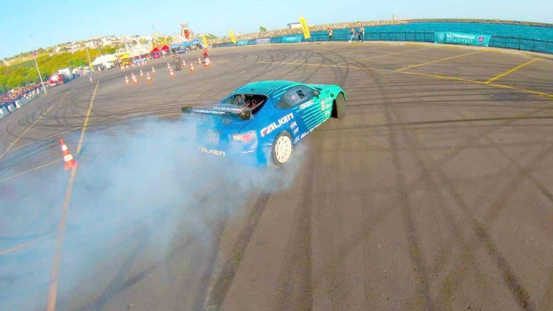 DRİFT GÖSTERİSİ NEFESLERİ KESTİ 