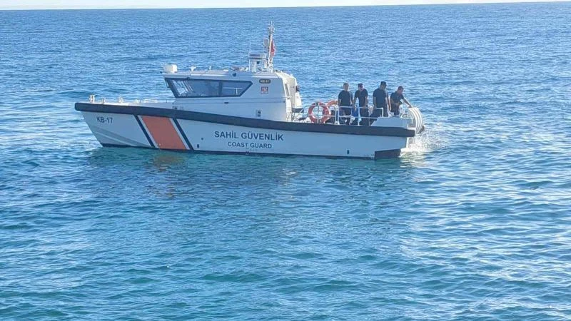 EKİPLER DENİZDE VE KIYIDA DİDİK DİDİK ONU ARIYOR