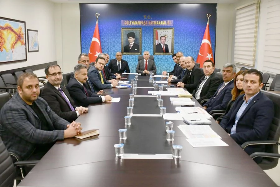 TEKİRDAĞ MİLLİ EĞİTİM YATIRIMLARINI DEĞERLENDİRME TOPLANTISI YAPILDI 