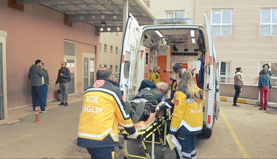 ÇORLU HAVALİMANI’NDA UÇAK PERVANESİNDEN YÜZÜNE TAHTA PARÇASI FIRLADI