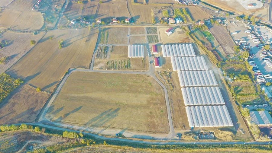 ŞEHRİN DİBİNDE 120 DÖNÜMLÜK CAZİBE ALANI