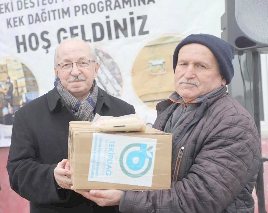 TEKİRDAĞ BÜYÜKŞEHİR BELEDİYESİ’NİN ARI YETİŞTİRİCİLERİNE DESTEĞİ SÜRÜYOR