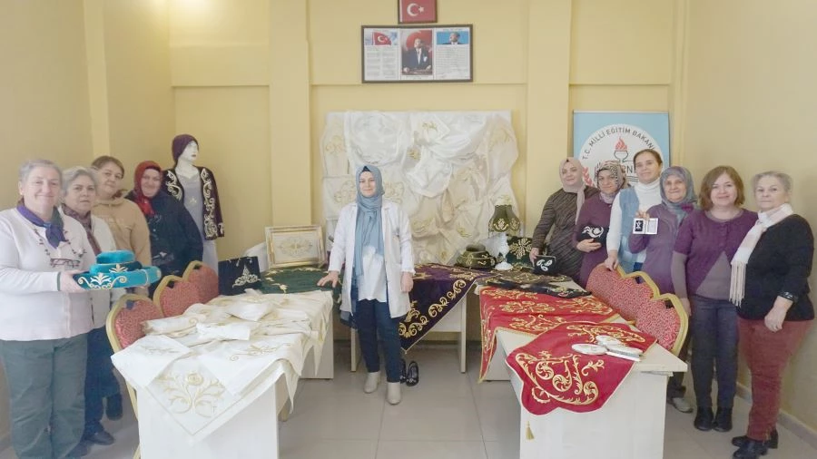 OSMANLI SANATI EV HANIMLARINA GELİR, GENÇ KIZLARA ÇEYİZ OLUYOR