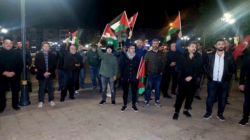 GAZZE’DEKİ VAHŞETE TEPKİLER ÇIĞ GİBİ