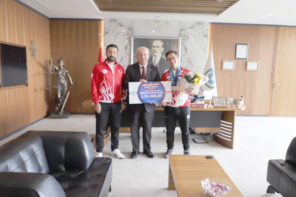 ALBAYRAK ATLET AKÇAKOCA’YI ÖDÜLLENDİRDİ