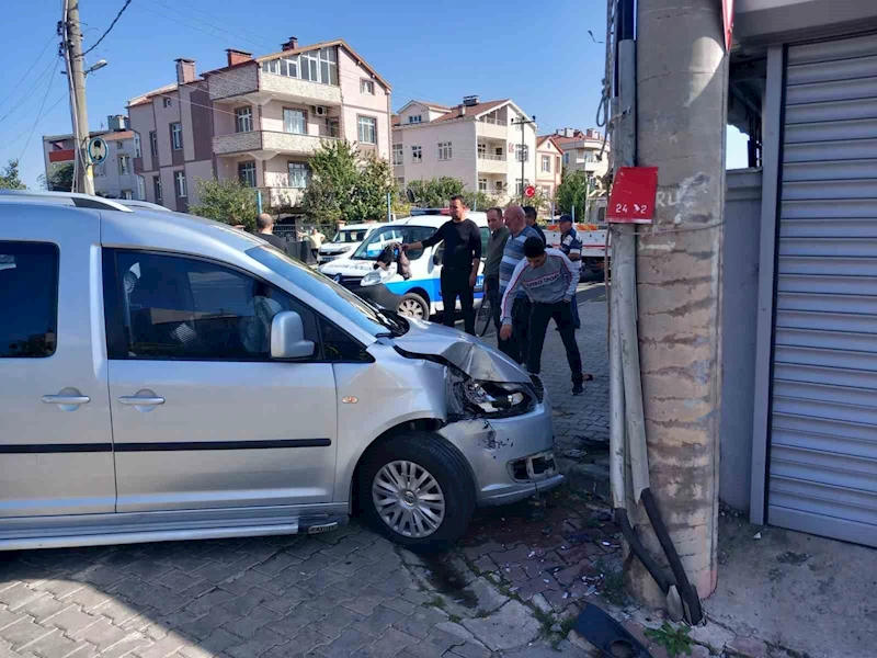 EHLİYETSİZ SÜRÜCÜNÜN YAYAYA ÇARPTI