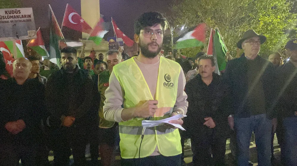  İSRAİL’İN GAZZE’YE YAPTIĞI SALDIRILAR PROTESTO EDİLDİ