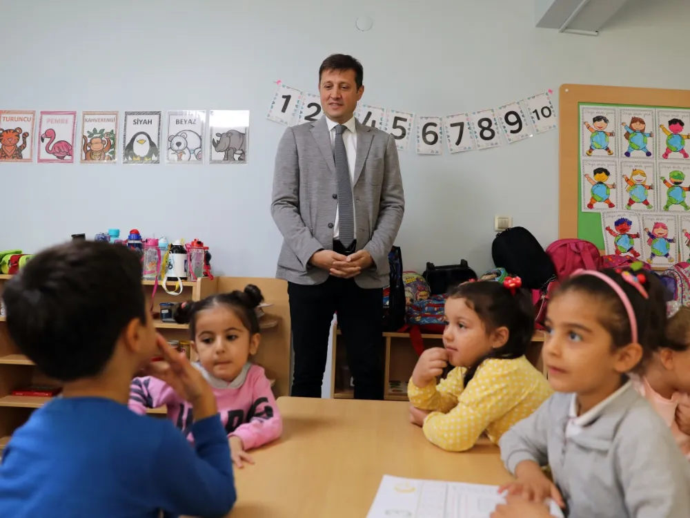 BAŞKAN AKAY ÇOCUK AKADEMİSİ’Nİ ZİYARET ETTİ