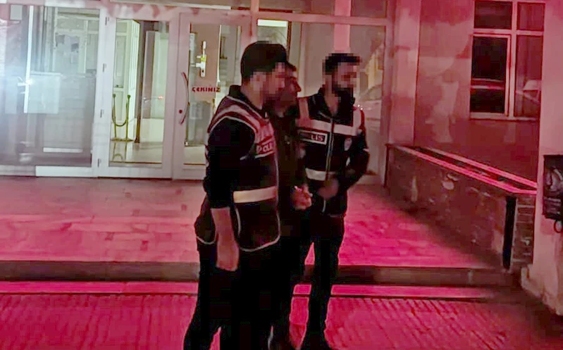 YURT GENELİNE ARANILAN BİLİŞİM VE KREDİ KARTI DOLANDIRICISI MALKARA’DA YAKALANDI