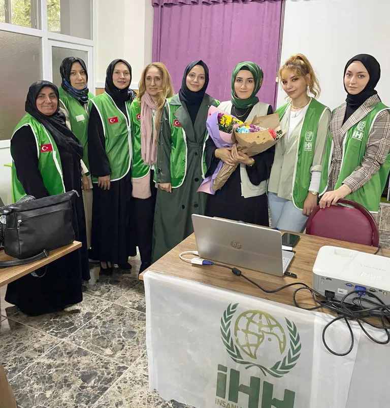 İHH GÖNÜLLÜLERİ BULUŞTU