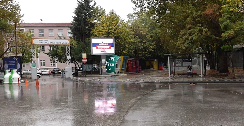 METEOROLOJİ UYARMIŞTI, KIRKLARELİ’NDE SAĞANAK ETKİLİ OLUYOR