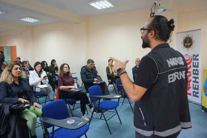 ÜNİVERSİTELİLERE NARKO-GENÇLİK EĞİTİMİ