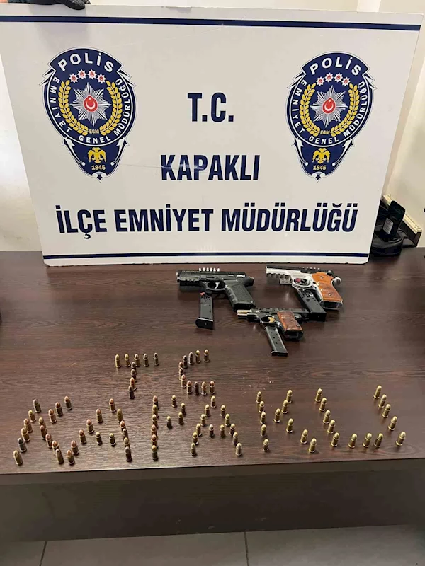 ÇALILIK ALANDAKİ POŞETİN İÇERİSİNDE 3 ADET SİLAH BULUNDU