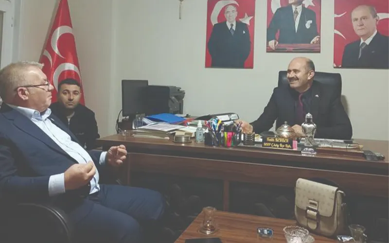 AK PARTİLİ A. ADAYI ALİ ÇOLAK MHP’Yİ ZİYARET ETTİ