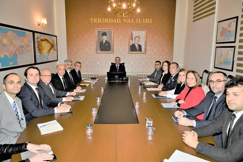 VALİ SOYTÜRK OSB MÜDÜRLERİ İLE DEĞERLENDİRME TOPLANTISI YAPTI