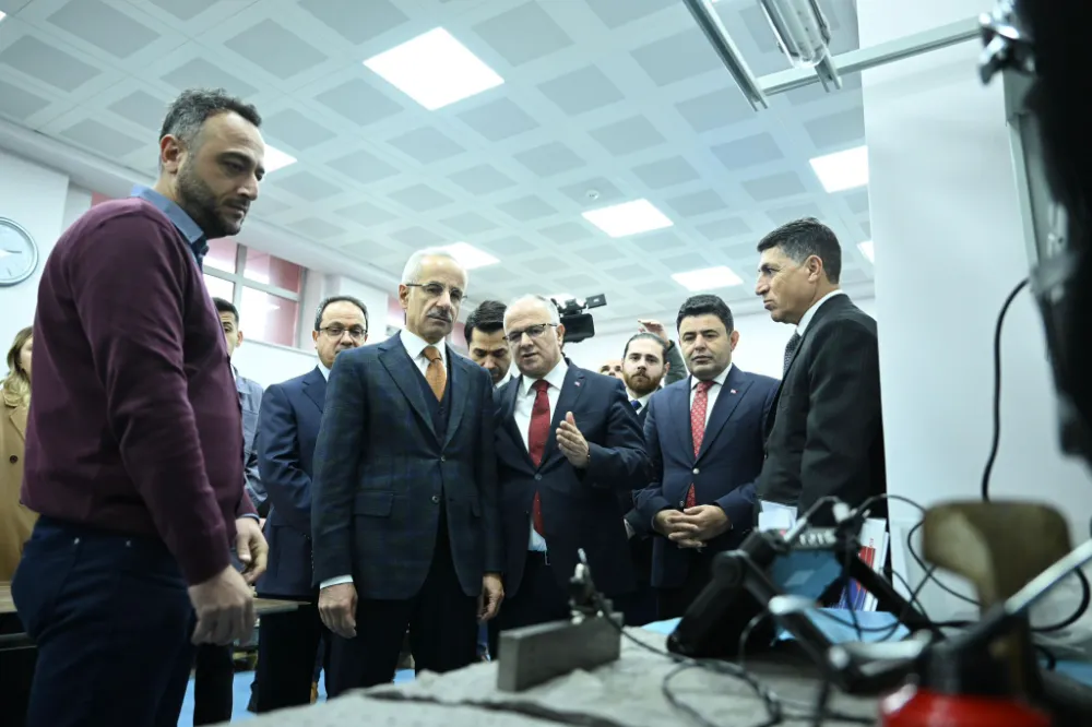 DEMİRYOLLARINDA YAPAY ZEKA SİSTEMİ