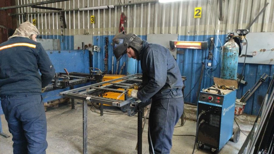 DEPREMZEDELER İÇİN RANZA ÜRETİMİ YAPIYORLAR