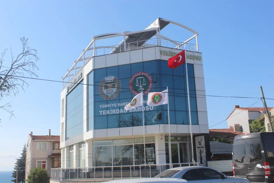 TEKİRDAĞ BAROSU’NDAN DEPREM YIKIMININ SORUMLULARINA SUÇ DUYURUSU