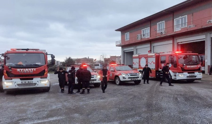 TEKİRDAĞ BÜYÜKŞEHİR BELEDİYESİ YARDIM EKİBİ DEPREM BÖLGESİNE YOLA ÇIKTI