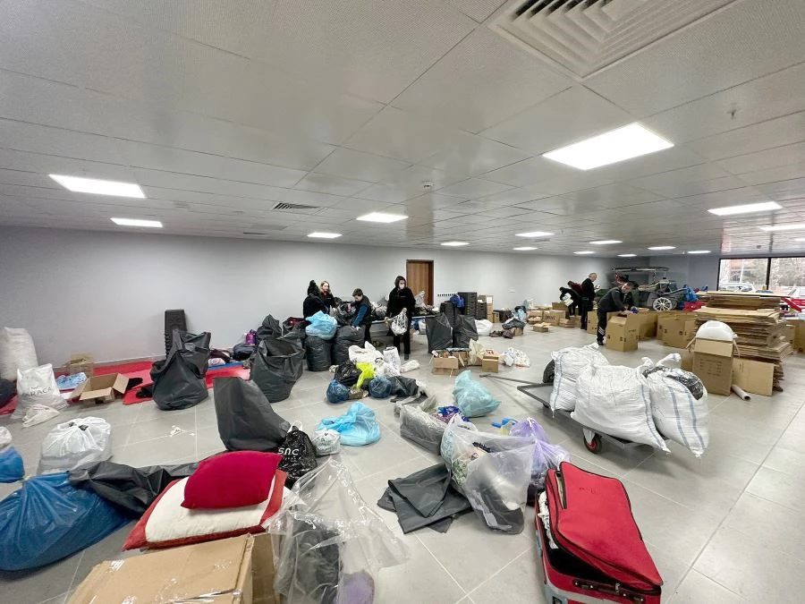 SARAY DEPREM BÖLGESİ İÇİN TEK YÜREK