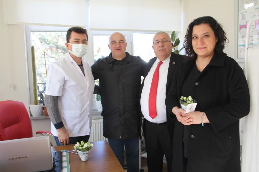 BAŞKAN ERKİŞ SAĞLIK EMEKÇİLERİNİ UNUTMADI