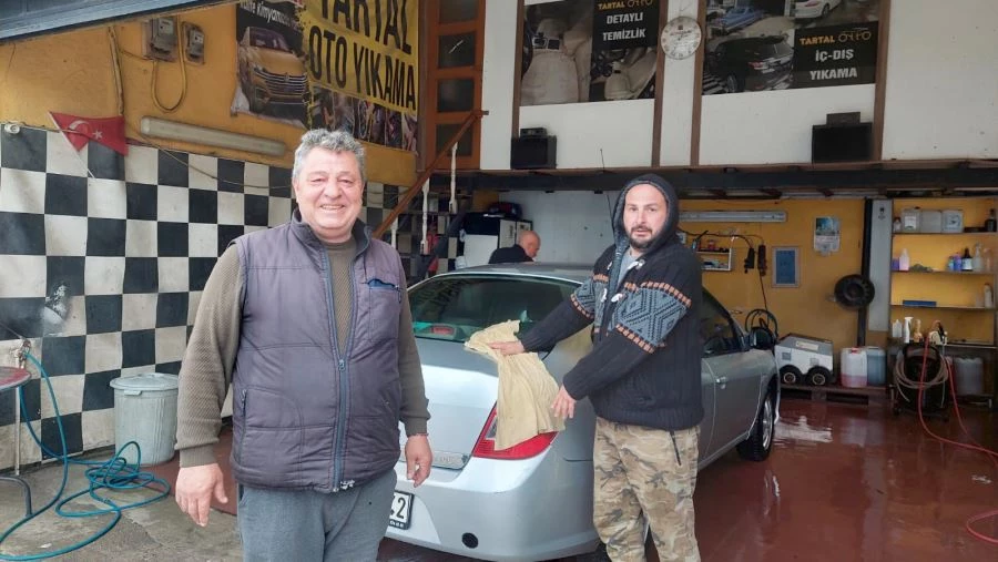 ÇAMUR YAĞIŞINA EN ÇOK ONLAR SEVİNDİ