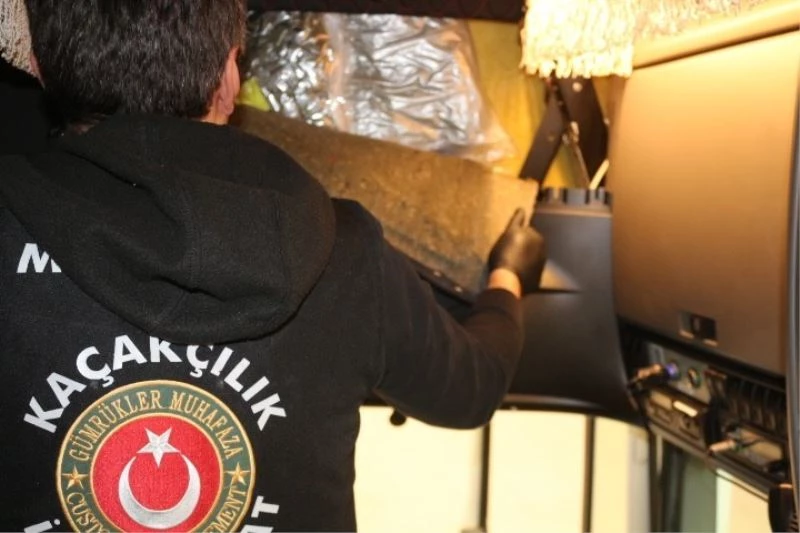 60 KİLO 756 GRAM ESRAR ELE GEÇİRİLDİ