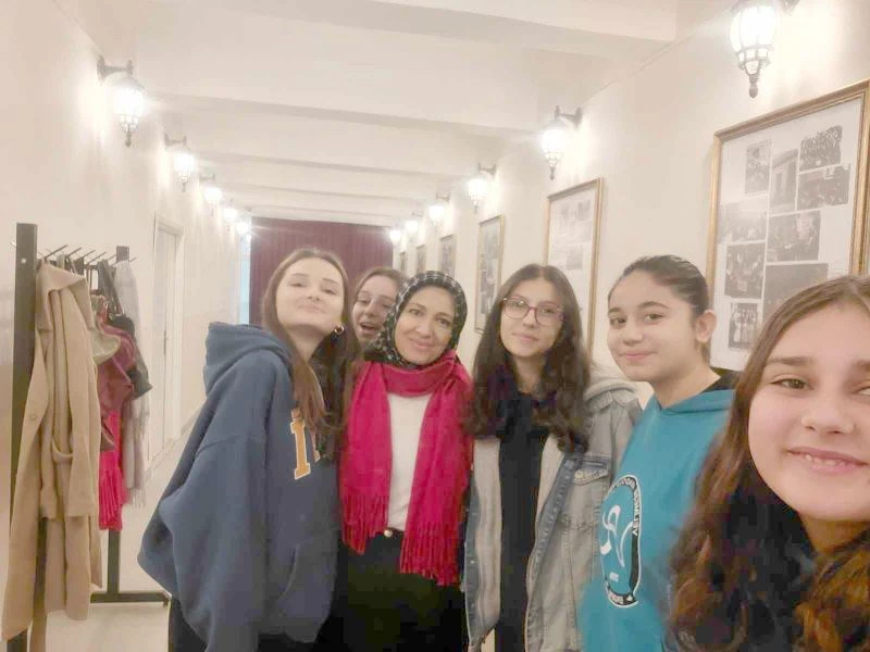 ERGENELİ ÖĞRENCİLER DEĞERLERİ YAŞATIYOR