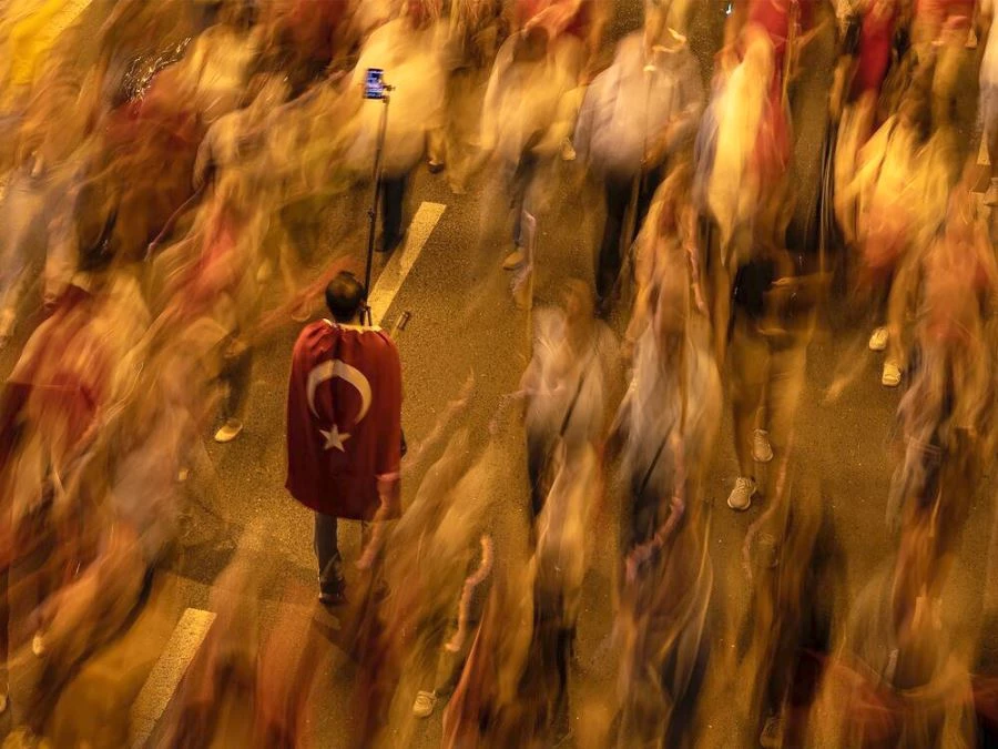 2. ÇORLU ULUSAL FOTOĞRAF YARIŞMASININ BİRİNCİSİ ‘GÜN DOĞARKEN’ OLDU