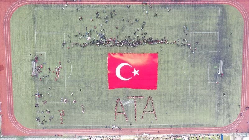 KAPAKLI’DA 19 MAYIS’TA DEV TÜRK BAYRAĞI AÇILDI