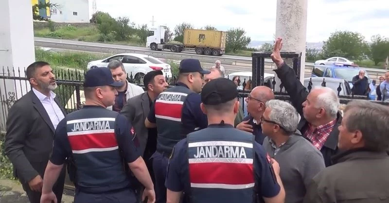 SİTE SAKİNLERİ İLE FİRMA YETKİLİLERİ ARASINDA ARBEDE