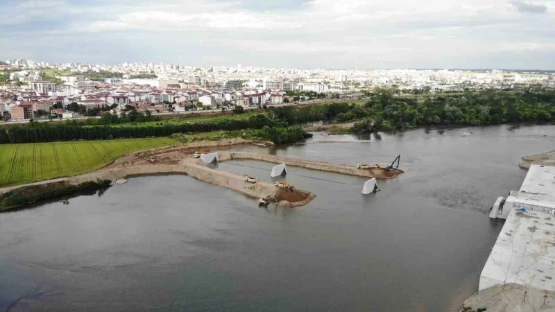 MERİÇ NEHRİ’NDE YILLIK 60 MİLYON LİRALIK ENERJİ ÜRETİLECEK